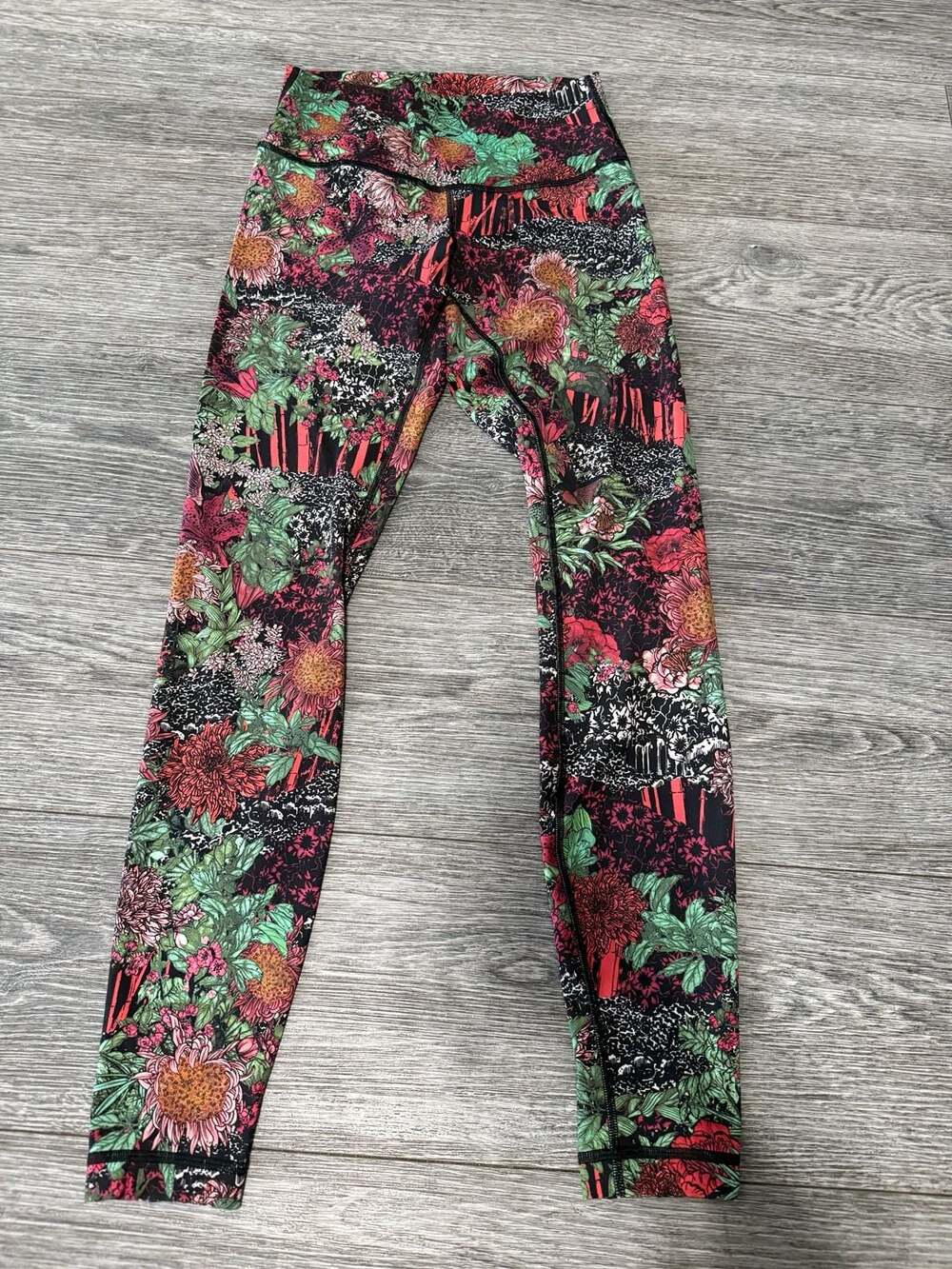 Lululemon Wunder Under High-Rise Tight in Zen Garden Multi, Size 6